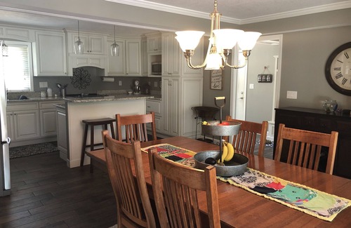 Mishawaka House | Family Fun, Clean Home with POOL. Perfect Notre Dame weekend destination!