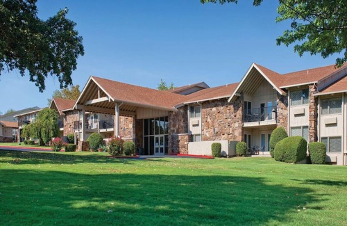 Afton Apartment | Family Fun on Monkey Island in this resort 2BD con