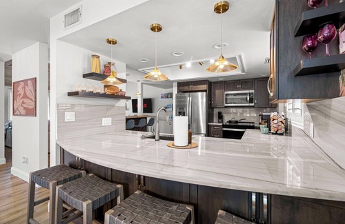 Seminole House | Family Fun Resort Home! Heated Pool, Hot Tub, Pickleball & Arcades! 9 beds