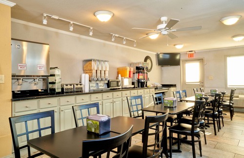 Bonanza Hotel | Family Garden Inn & Suites