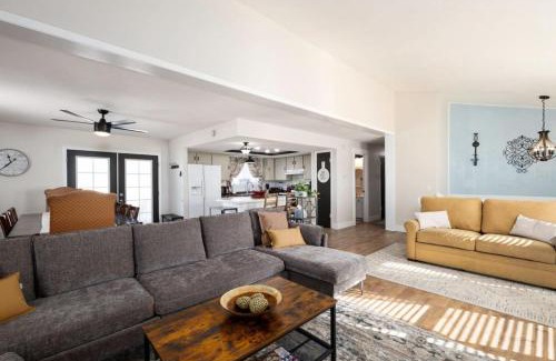 Mount Pleasant House | Family Getaway and Modern Farmhouse