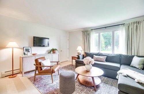 Colchester Apartment | Family Getaway with Deck 3 Mi to Lake Champlain