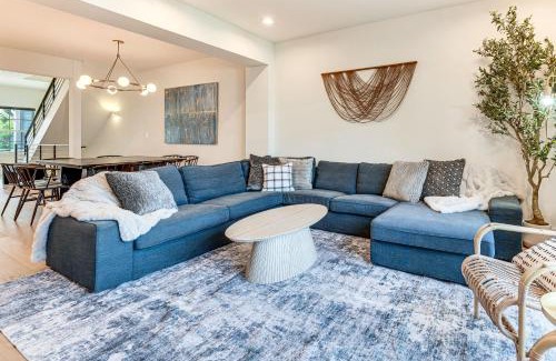 Erie House | Family Haven, Walk to Dtwn Erie Bring Your Pets!