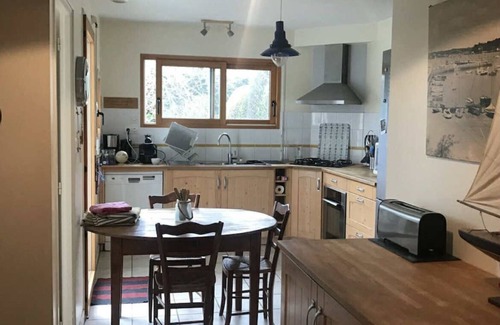 Saint-Pierre-Quiberon House | FAMILY HOUSE 15 to 18 persons Bay side 100 m from the beach tel 0662313140