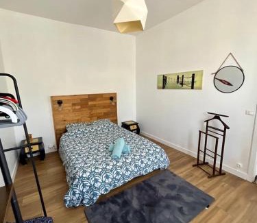 Le Champ-Saint-Pere House | Family home le 31