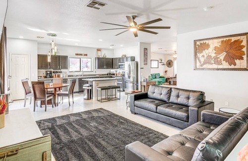 Alta Vista Estates House | Family Home w/Community Perks in Peoria
