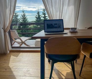 Muntele Baisorii House | Family Nest Băișoara confort de top la 5 km de pârtia de schi, cu Wi-Fi rapid