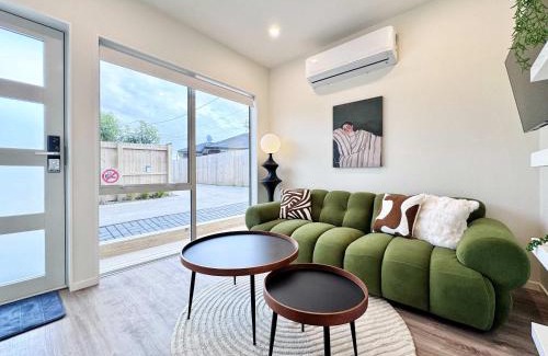 Torbay House | Family Oasis 3BR vs Backyard Near Beach in Torbay