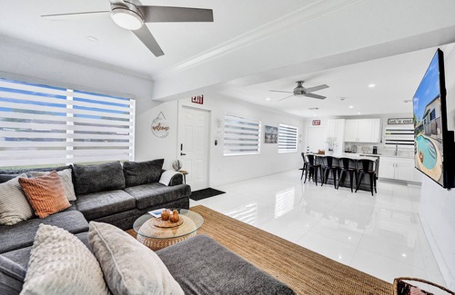 Driftwood House | Family Oasis II Private Pool House II Hard Rock Hollywood