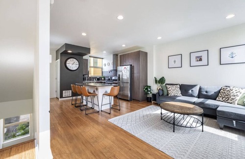 Atlantic House | Family Ready Rooftop Home w/Private Office