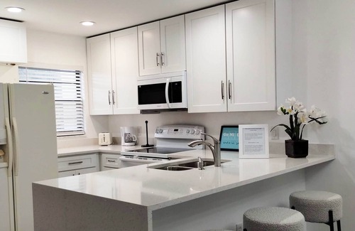 Kissimmee House | Family Renovated Vacation Villa in Fantasy World Resort - Minutes to Disney