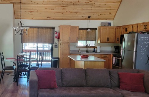 Heber Cabin | Family retreat in the cool pines!