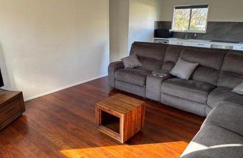 Caboolture House | Family retreat near Caboolture Hospital