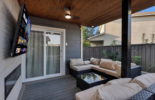 Buckner Terrace - Everglade Park House | Family Retreat with Private Patio