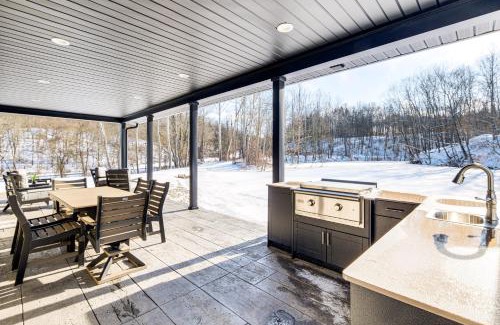 Somerdale House | Family Retreat with Fire Pit and Yard in Mineral City