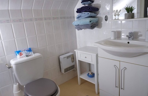 Plougoulm House | Family Room - Bed and Breakfast - Santec - Britain