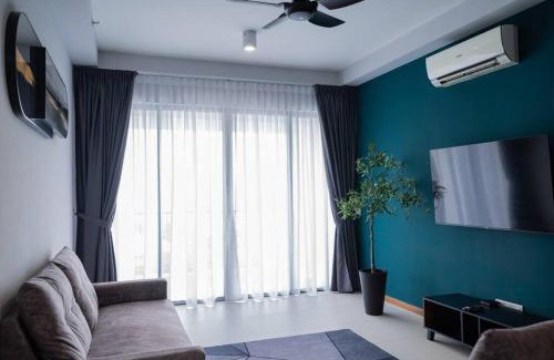 Tanjung Bungah Apartment | Family Seaview Suite with 3 Rooms by The Only Bnb