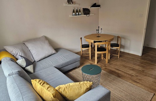 Blackheath Apartment | Family sized apt - 5 mins walk to station. Home away from home.
