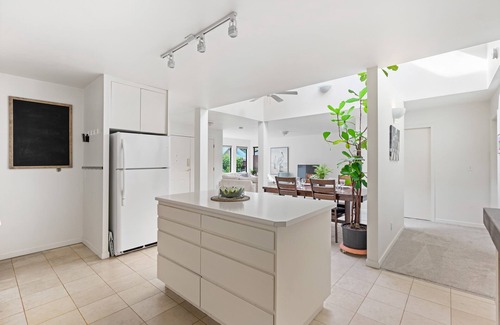 Cultus Lake House | Family vacation home at Cultus Lake - Pet Friendly