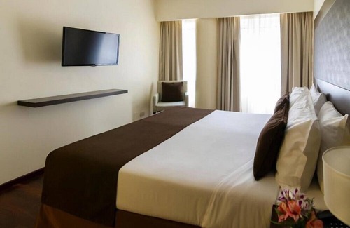 El Centro Hotel | Family Vacations 2BR Condo Buenos Aires Park Royal