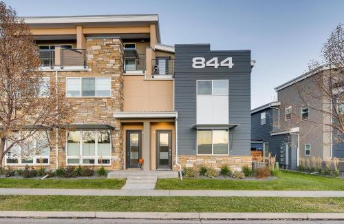 Old Town North House | Fancy Townhome near Old Town, Breweries and River!