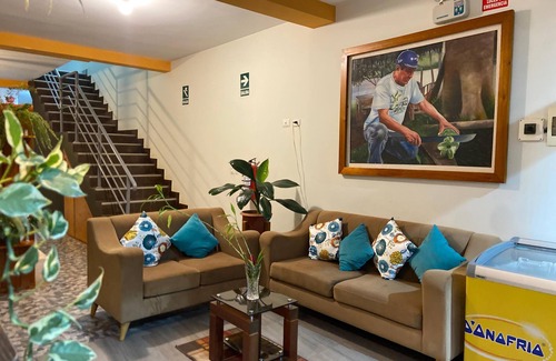 Sauce Hotel | Fanda Sauce