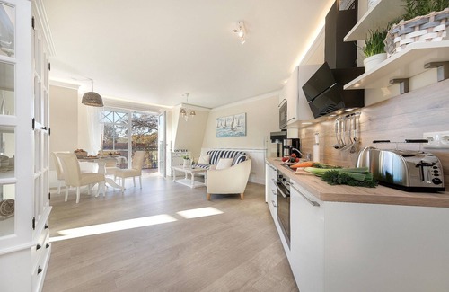Zingst Apartment | Fantastic 3-room apartment right by the sea for 4 people plus baby possible.