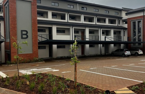 Greater Johannesburg Metropolitan Area Apartment | Fantastic 2-bedroom apartment with WiFi in Johannesburgnn