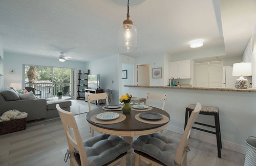 Tequesta Condo | Fantastic 2-bedroom 2 bath condo for Seasonal Rent in Tequesta Fla