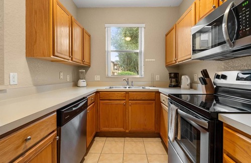 Davenport Condo | Fantastic 3 Bed Townhome at Regal Palms Resort-221TLS