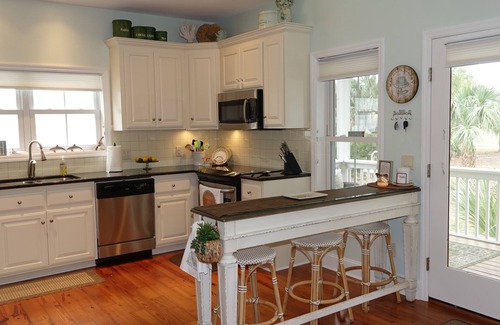 Saint Helena Island Cottage | Fantastic 3 Bedroom 3 Bath house on Ocean Creek Golf Course