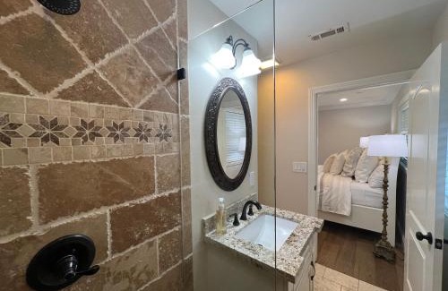 Anaheim Resort House | Fantastic 6 bedroom, 45 bath home (4 master Suites), pool home