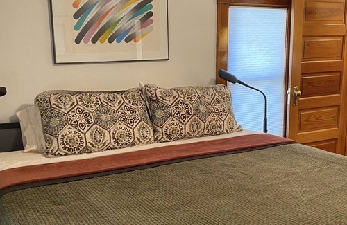 Water Hill Bed & Breakfast | Fantastic Downtown Location Tailgating Fire Pit, Gazebo, Close to lots of Restaurants. Lots of Parking