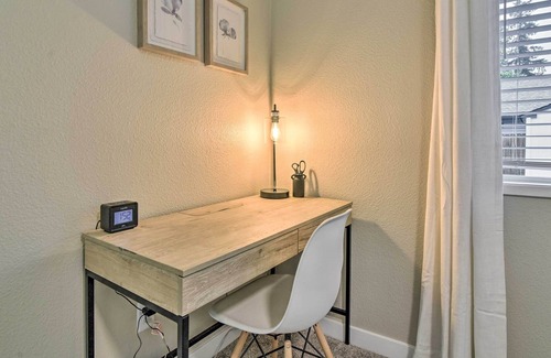 Evergreen House | Fantastic Duplex Unit Near Columbia River!
