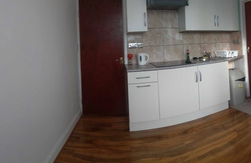 Tottenham Hale Apartment | Fantastic ground floor apartment