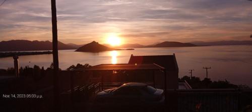 Kontos House | Fantastic House with a Wonderful View of the Sea