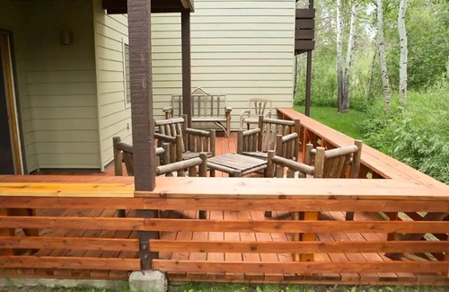 Moose Wilson Road Condo | Fantastic One-Bedroom Condo with Deck