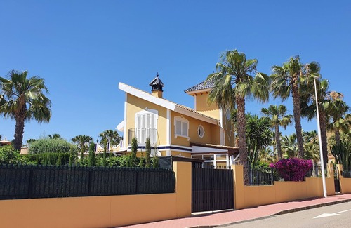 Mazarron House | Fantastic Villa Classico