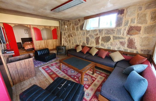 Faraya Ski Chalet | Faraya Vista - Cozy mountain retreat with stunning views for a calm getaway.nn