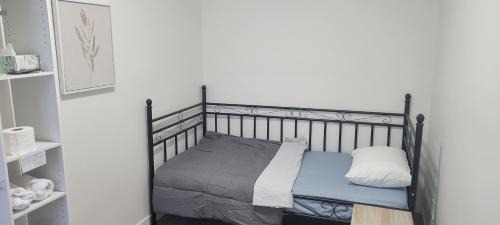 Townline Hill Bed & Breakfast | Farhad's B&B