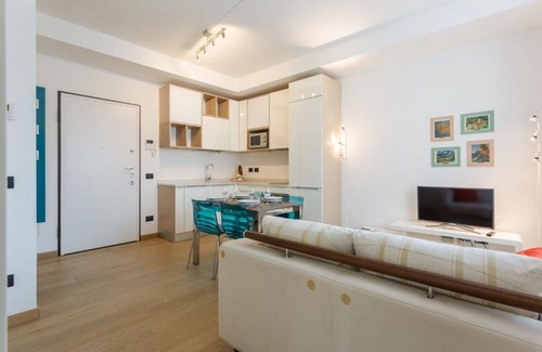 Zona Farini Apartment | Farini, Lovely 1 Br Flat Close To Metro Station By Halldis