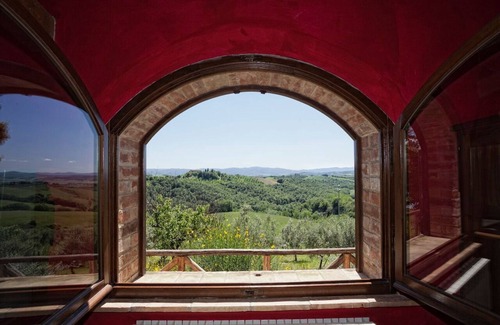 Bollano Apartment | Farm apartment, infinity pool - under 30 minutes to Siena,
