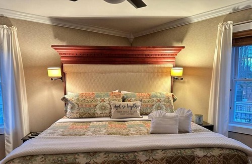 Ruckersville House | Farm, grill, mountain view, near Charlottesville!