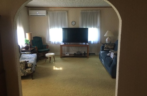 Ramblewood Other | Farm guesthouse open for football, graduation and other short-term rentals