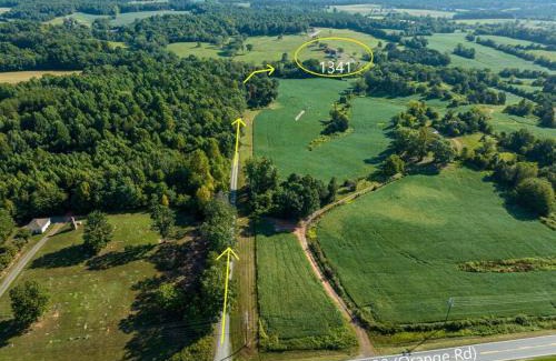 Pratts House | Farm living at it's best!