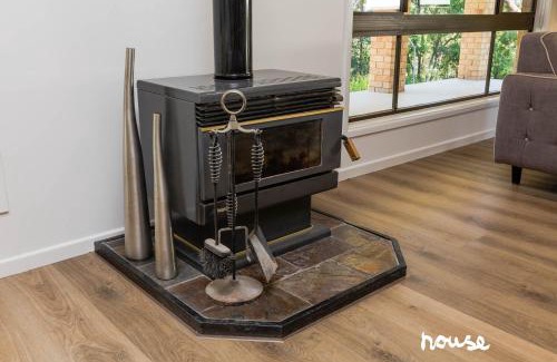 Clothiers Creek House | Farm Stay - Tweed Coast Holidays®