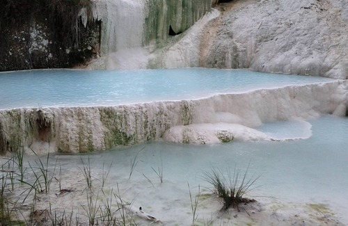 Castiglione d'Orcia Bed & Breakfast | Farmhouse - Country - House La Colombella Blue Room