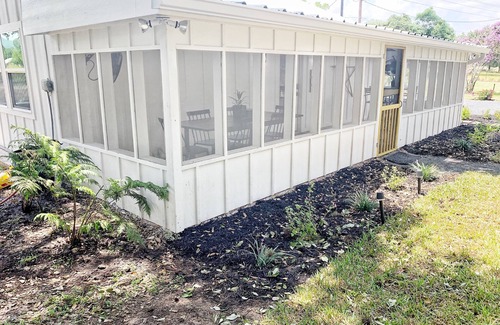 Leakey House | Farmhouse 534 Leakey - Amazing