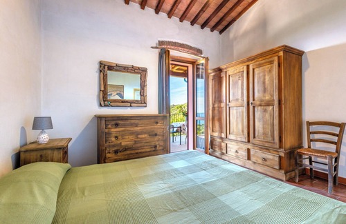 Cavo Other | Farmhouse 'Amandolo - Capraia' with Sea View, Wi-Fi and Air Conditioning