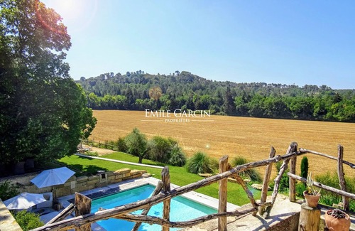 Meyrargues House | Farmhouse for rent in Aix-en-Provence on a 600-hectare family estate